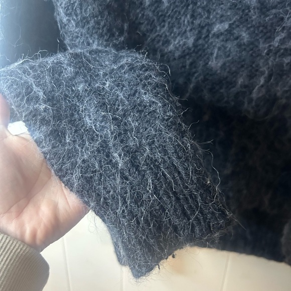 Talula Babaton, size m, wool/alpaca blend long sleeve sweater, V neck - Picture 3 of 9